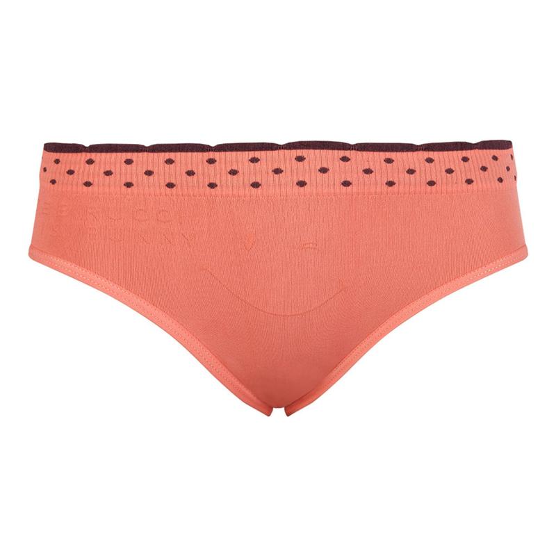 Klinik hojatxonada yashirin kamera porno Kuyov toydan oldin qaynonasini sikibdi